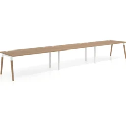Mesa de oficina en continuidad Arki triple, patas de madera, fondo 100cm