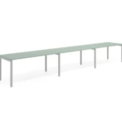 Mesa de oficina progresiva triple Kube, fondo 80cm, estructura aluminio