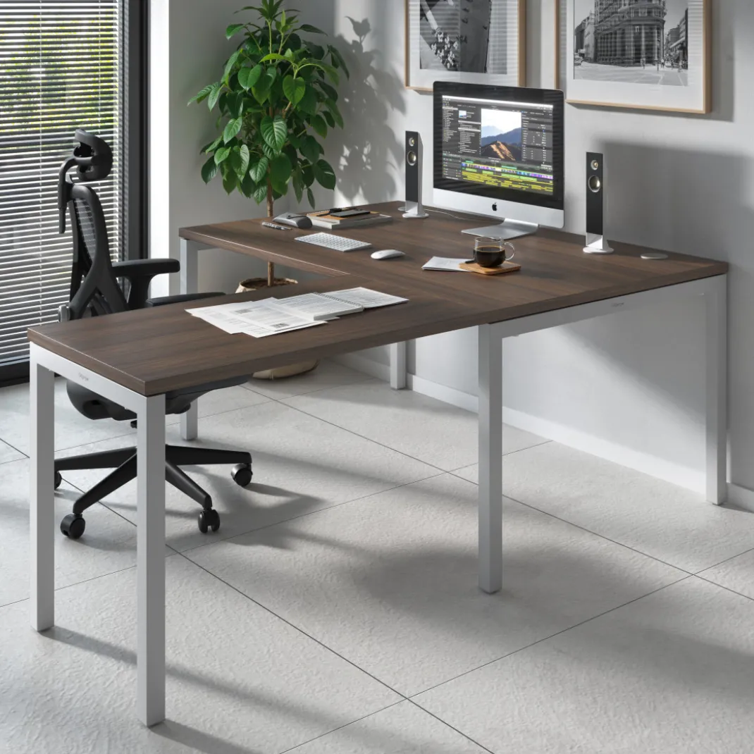 Mesa de dirección en L Kube fondo 100cm con ala WorkPlus estructura aluminio