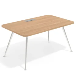 Mesa de dirección Tekno, patas de aluminio inyectado, estructura cromada