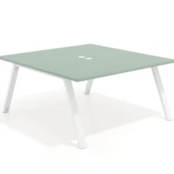 Mesa de oficina doble UvePro fondo 166, cantos rectos, estructura blanca