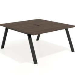 Mesa de oficina doble UvePro fondo 166, cantos rectos, estructura negra