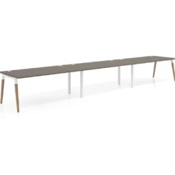 Mesa de oficina en continuidad Arki triple, patas de madera, fondo 100cm
