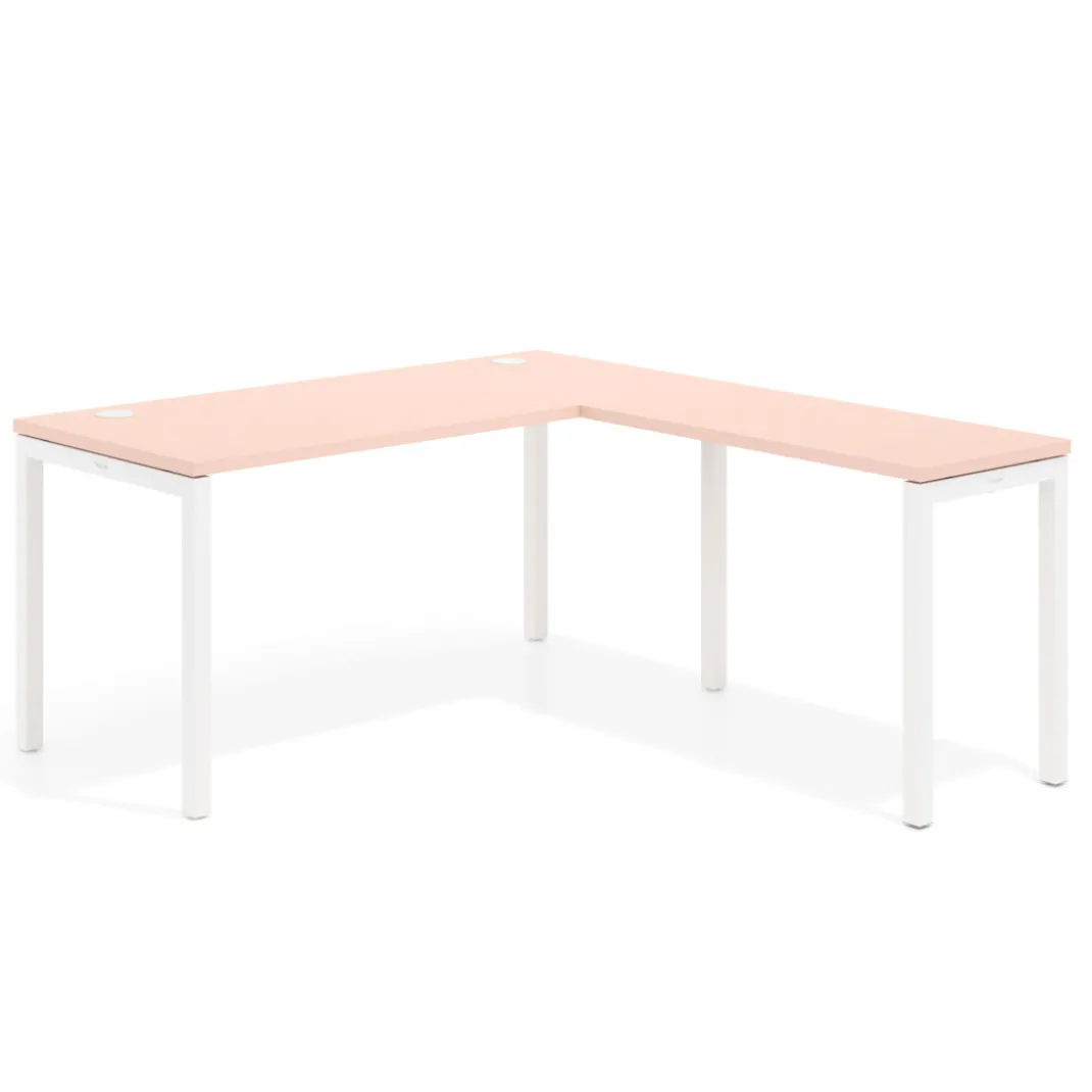 Mesa de oficina en L Kube fondo 68cm con ala estrecha, estructura blanco
