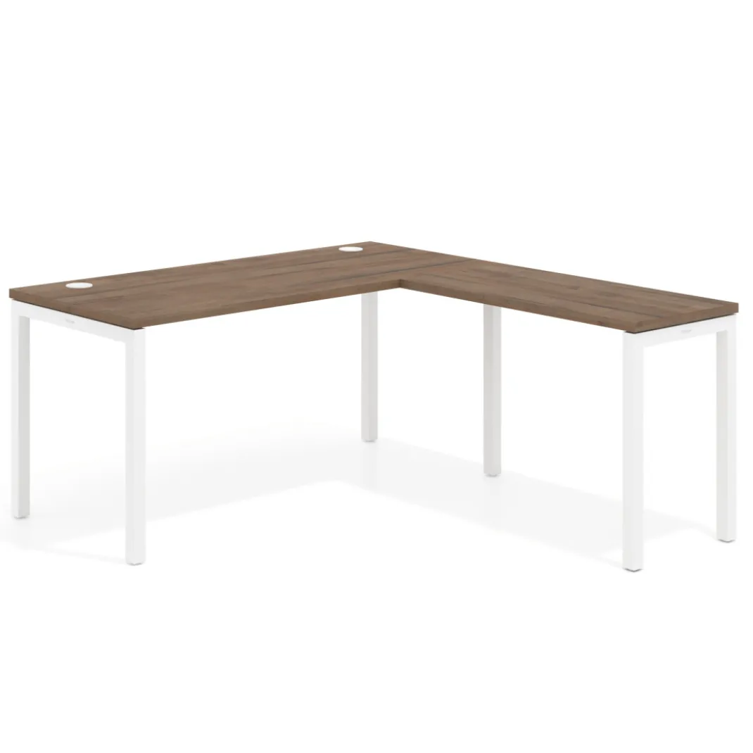 Mesa de oficina en L Kube fondo 68cm con ala estrecha, estructura blanco