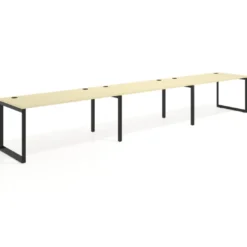 Mesa de oficina progresiva Delta triple, fondo 80cm, estructura negra