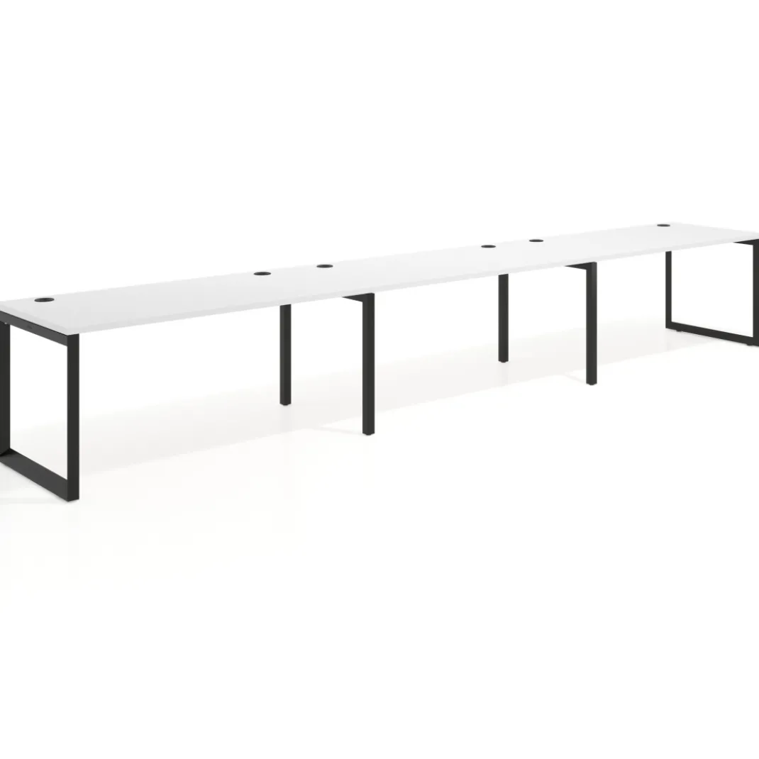 Mesa de oficina progresiva Delta triple, fondo 80cm, estructura negra