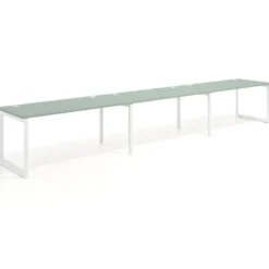 Mesa de oficina progresiva Delta triple, fondo 80cm, estructura blanca