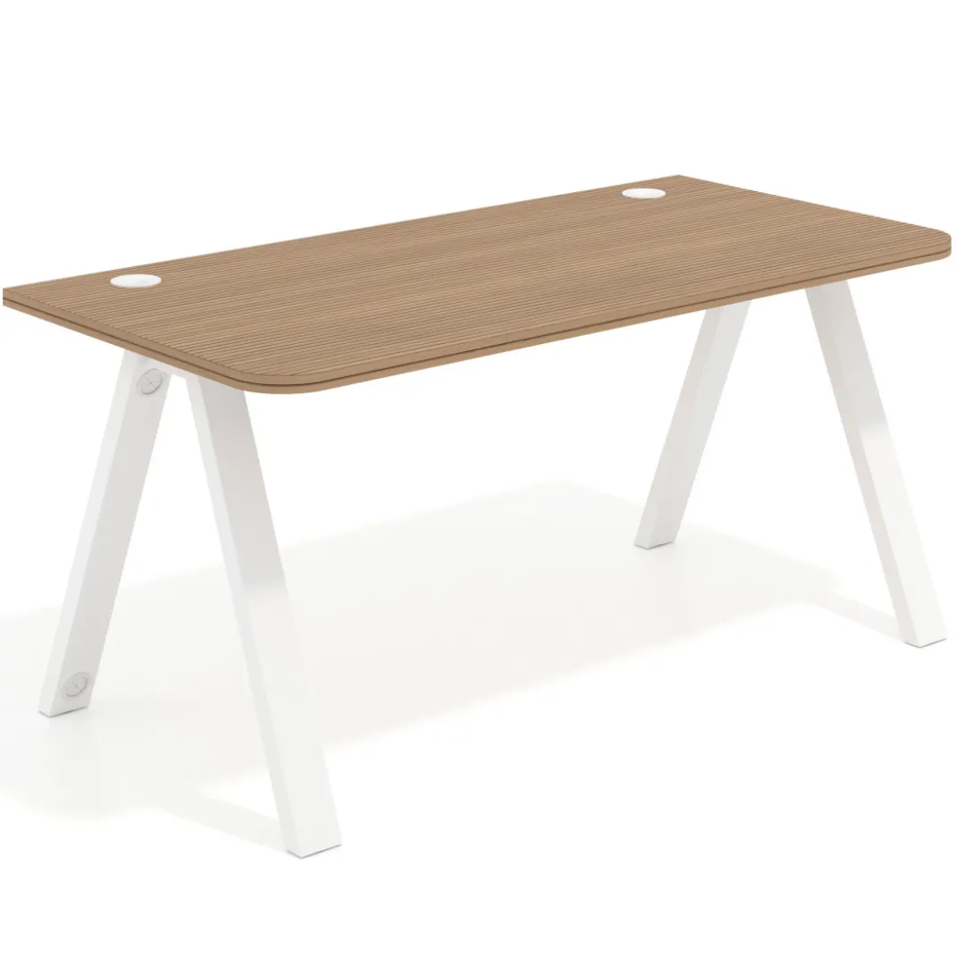 Mesa de oficina UvePro, sobre ergonómico 80cm, estructura negra con patas metálicas