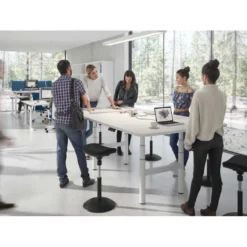 Mesa de Reuniones Elevable Erghos Core estructura blanca canto curvo
