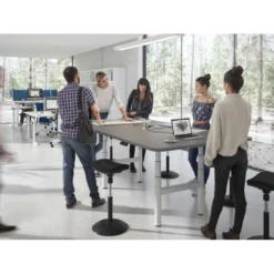Mesa de Reuniones Elevable Erghos Core estructura blanca canto curvo