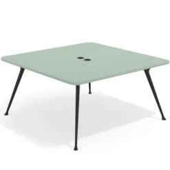 Mesa de reuniones Tekno, fondo 160, patas aluminio inyectado, estructura negra