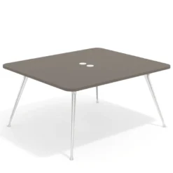 Mesa de reuniones Tekno fondo 140, patas aluminio inyectado, estructura cromada
