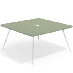 Mesa de reuniones Tekno, fondo 160, patas aluminio inyectado, estructura cromada