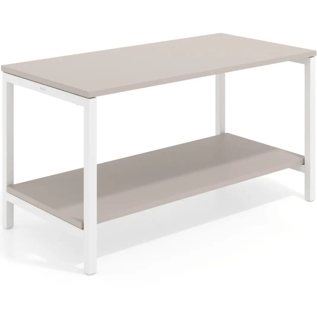 Mesa de trabajo expositor Kube con 2 niveles, estructura blanca