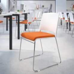 Silla Confidente tapizada Lotus