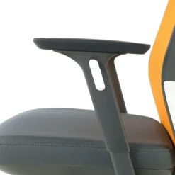 Silla de oficina Wind, respaldo ergonómico, brazos 3D, reposacabezas
