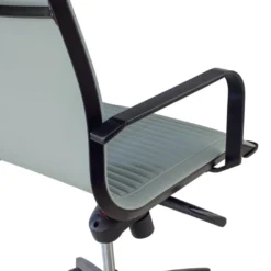 Silla oficina de diseño Croma, respaldo bajo, estructura negra