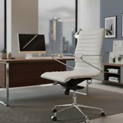 Sillón oficina de Diseño Forli, respaldo bajo, piel natural