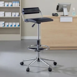 Taburete de Trabajo con respaldo Induro